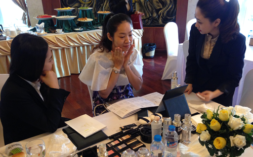 Khách hàng của buổi tư vấn đặc biệt này là những hội viên nữ của VPBank Gold Club.