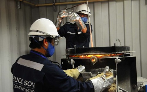 Báo cáo của UBND tỉnh Quảng Nam mới đây cho hay tính đến ngày 31/5/2015, Vàng Phước Sơn đang nợ thuế hơn 296 tỷ đồng. 