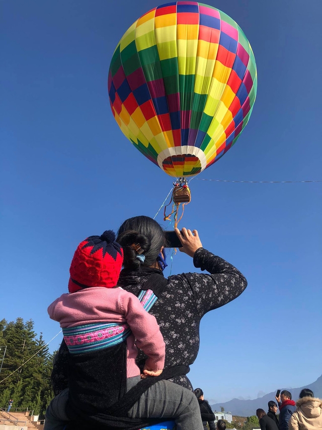 Đến Lai Châu khai mạc giải dù lượn và ngắm khinh khí cầu - Ảnh 8.