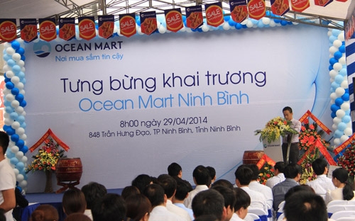 Nhân dịp này, Ocean Mart triển khai chương trình khuyến mại đặc biệt 
“Tưng bừng khai trương - bốc thăm giờ Vàng - nhận hàng miễn phí” dành 
cho khách hàng. 