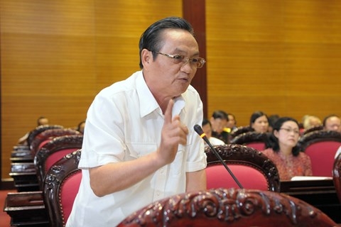 Nhiều đại biểu Quốc hội đề nghị thắt lưng buộc bụng để tăng đầu tư cho ngư dân bám biển.