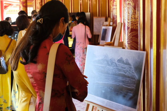 Tới lầu Ngũ Phụng ngắm cổ vật thời hoàng đế Minh Mạng - Ảnh 4.