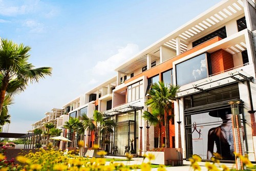 Từ tháng 7/2015, công ty bất động sản Savills chính thức là đại lý phân phối chính dự án Galleria tại Hà Nội.