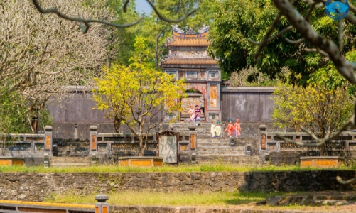 Một ngày tháng 3 ở Khiêm Lăng