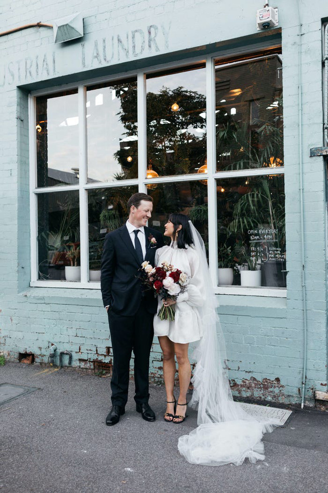 Hành trình chọn váy cưới của một cô dâu người Úc - Ảnh 16.