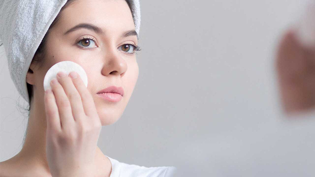 9 mẹo tuyệt vời để có được làn da không dầu tự nhiên - Ảnh 1.
