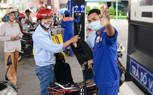 Hôm 10/3, Ủy ban Thường vụ Quốc hội đồng ý tăng thuế bảo vệ môi trường đối với xăng từ 1.000 đồng/lít lên 3.000 đồng/lít.