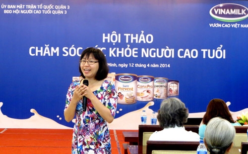 Vinamilk chăm sóc sức khoẻ cho người cao tuổi Tp.HCM 3