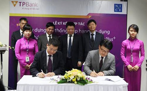 TPBank và NICE sẽ hợp tác xây dựng hệ thống xếp hạng tín dụng nội bộ 
trên cơ sở tích hợp giữa giải pháp công nghệ thông tin tiên tiến với các
 bộ thẻ điểm (score card). 