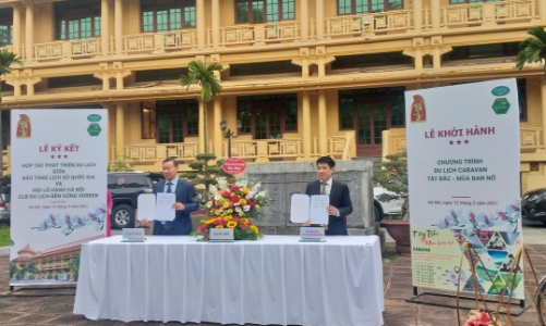 Khởi động chương trình du lịch Vgreen Caravan Tây Bắc - Mùa Ban nở