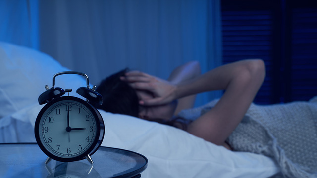 Sai lầm khi ngủ có thể rút ngắn tuổi thọ của bạn - Ảnh 1.