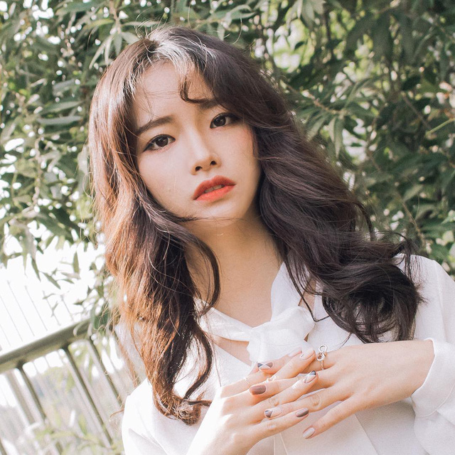 10 cách tạo kiểu cho mái tóc của bạn - Ảnh 2.