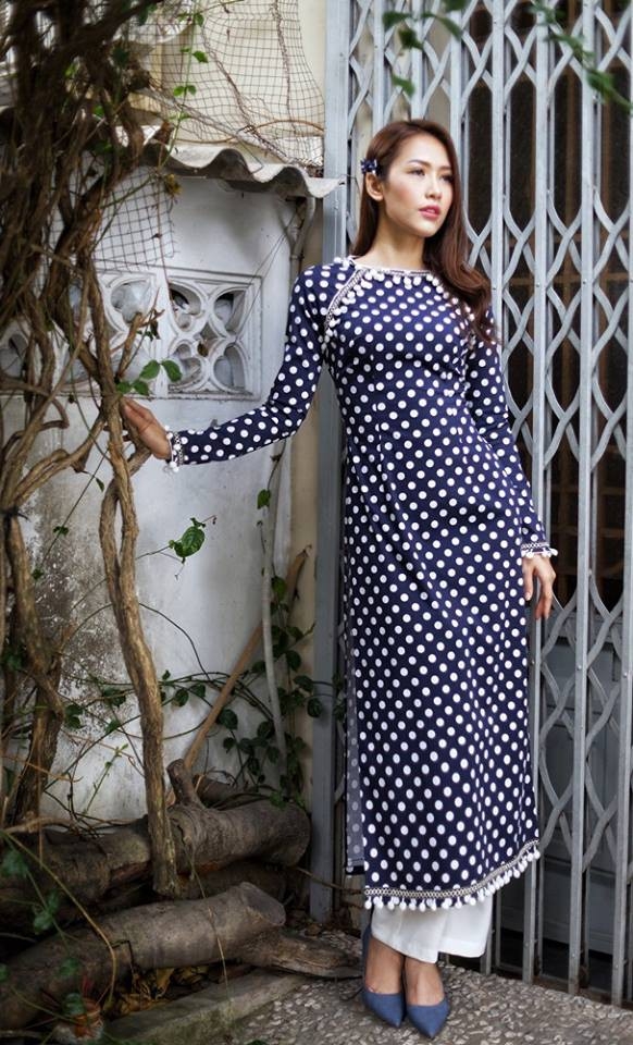 Đón Tết với những mẫu áo dài kiểu “Cô Ba Tân Thời” - Ảnh 4.