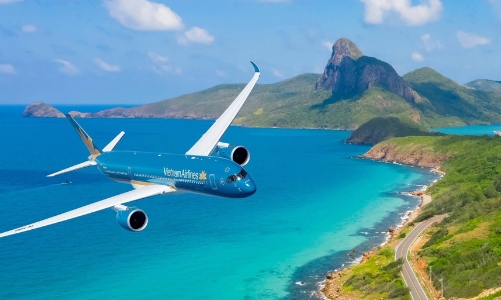 Vietnam Airlines: khôi phục đường bay Tp.HCM - Vân Đồn
