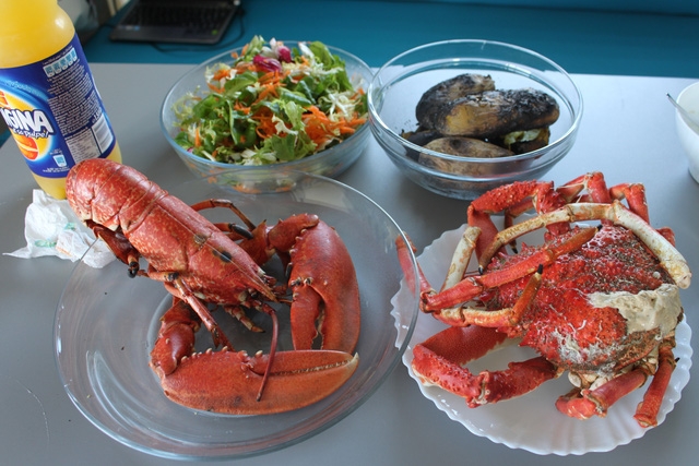 Cam Ranh: núi xanh, biển trong lành - Ảnh 8.