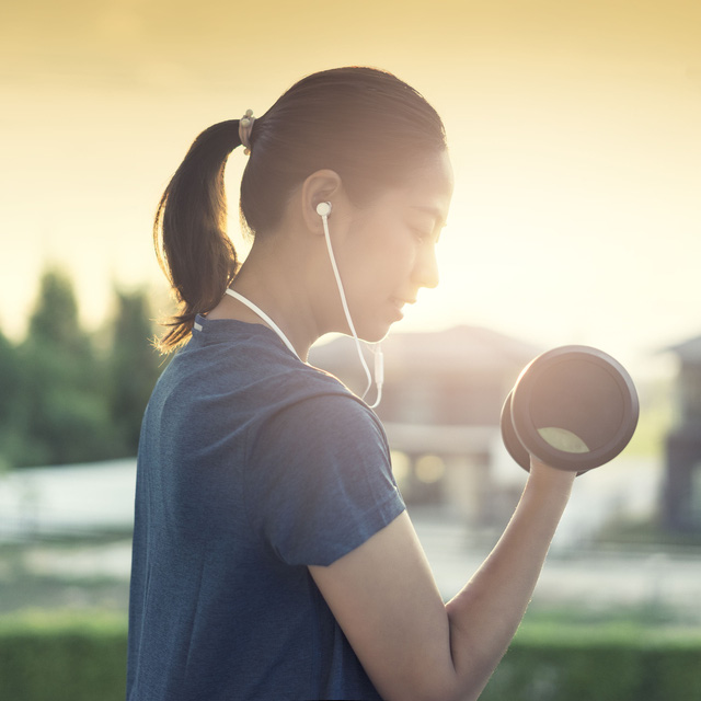 5 nguy cơ chờ đợi phụ nữ sau tuổi 30 - Ảnh 1.