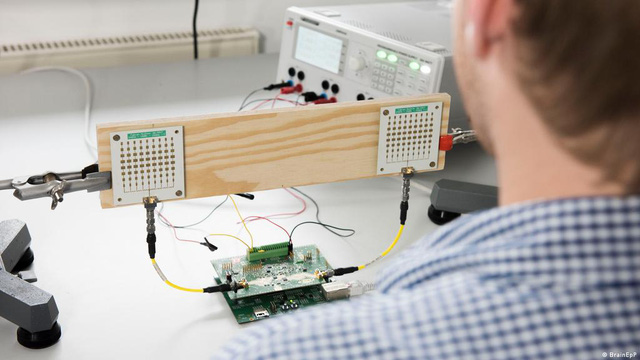 Nhiều thiết bị cảm biến phát hiện đột quỵ sắp thành hiện thực - Ảnh 1.