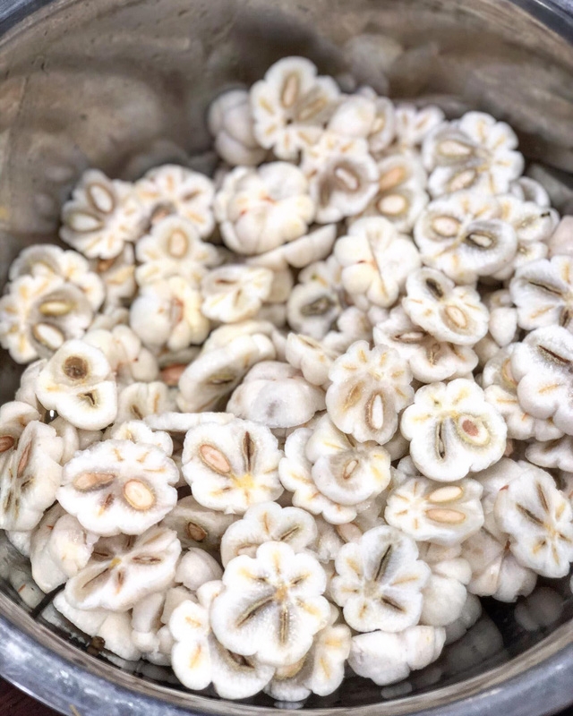 Về Bình Dương ăn gỏi gà măng cụt - Ảnh 6.