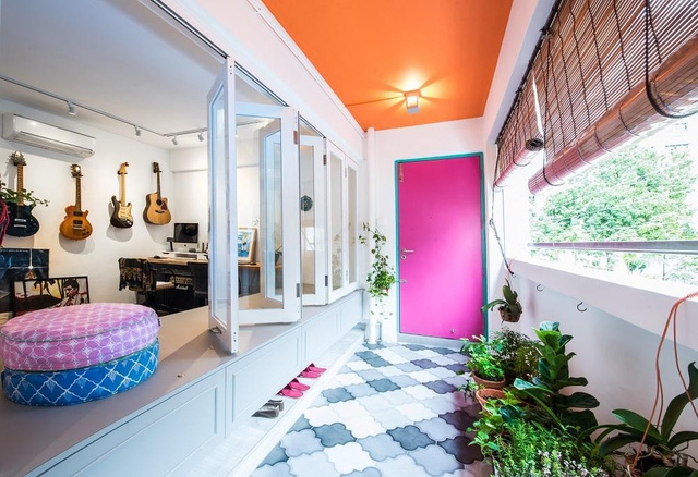 Cải tạo căn hộ cũ thành ngôi nhà bohemian tươi vui - Ảnh 2.