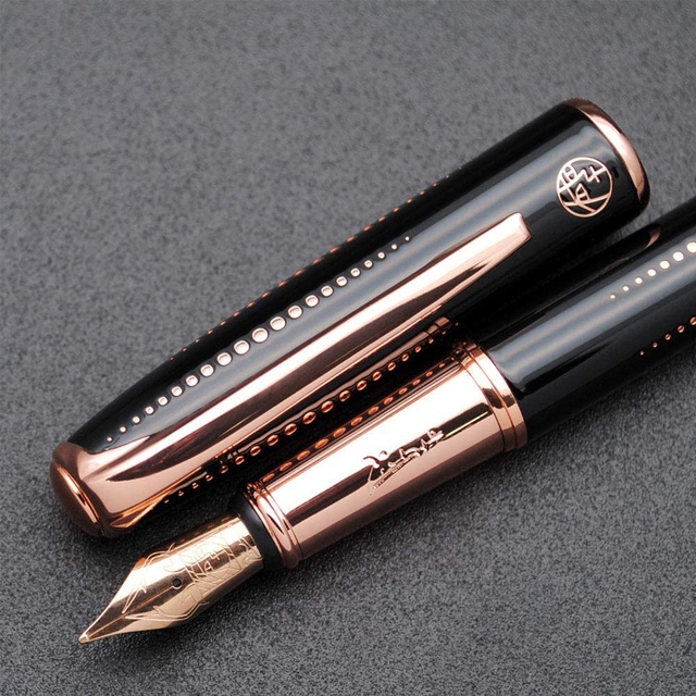 Một cây bút tạo nên những chữ ký xa xỉ - Ảnh 3.