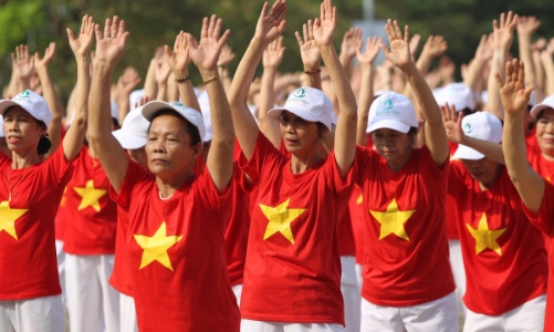 Nâng cao sức khỏe thể lực và tinh thần người cao tuổi