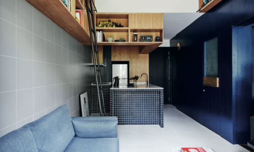 Căn hộ nhỏ ấn tượng với sắc xanh biển sâu