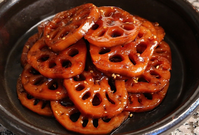 2 món ăn ngon và lạ với củ sen - Ảnh 2.