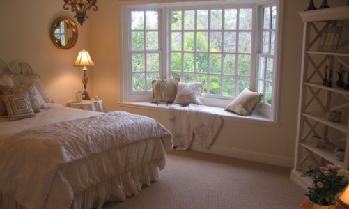 12 kiểu ghế bên cửa số tuyệt đẹp dành cho phòng ngủ