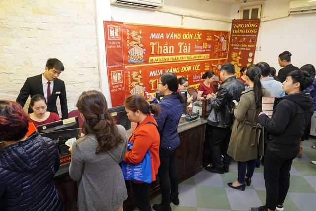 Ngày vía Thần Tài: heo vàng đắt khách - Ảnh 3.