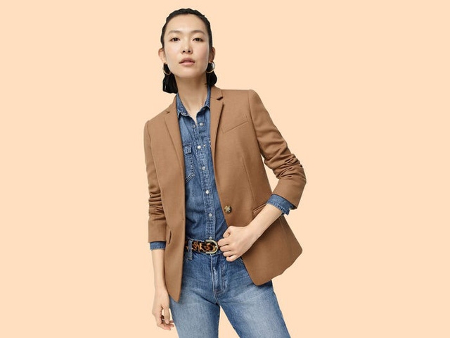 17 mẫu áo blazer được yêu thích trong năm nay - Ảnh 7.