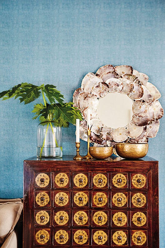 Décor phòng khách với tủ búp phê - Ảnh 1.