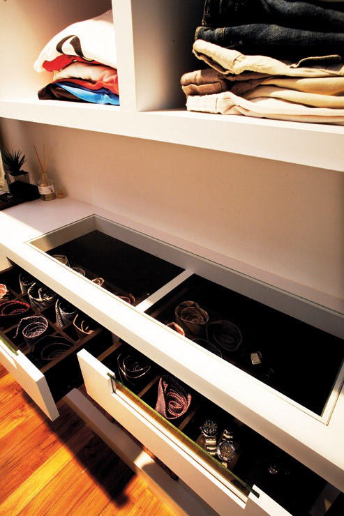 Căn hộ vách kính ấn tượng - Ảnh 7.