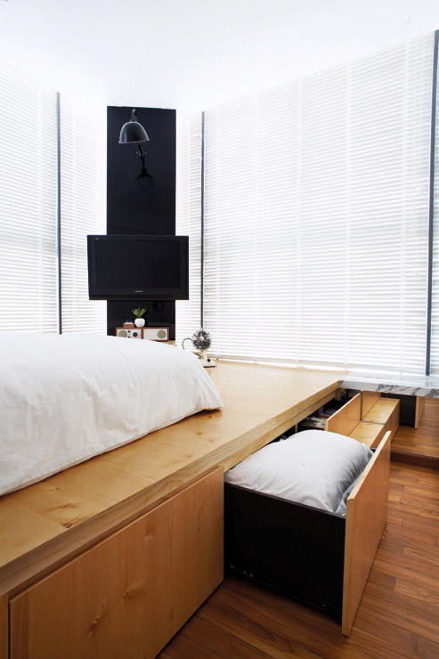 Căn hộ vách kính ấn tượng - Ảnh 9.