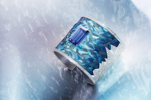 Cùng ngắm 10 mẫu trang sức tuyệt đẹp từ Paris Haute Couture Week - Ảnh 7.