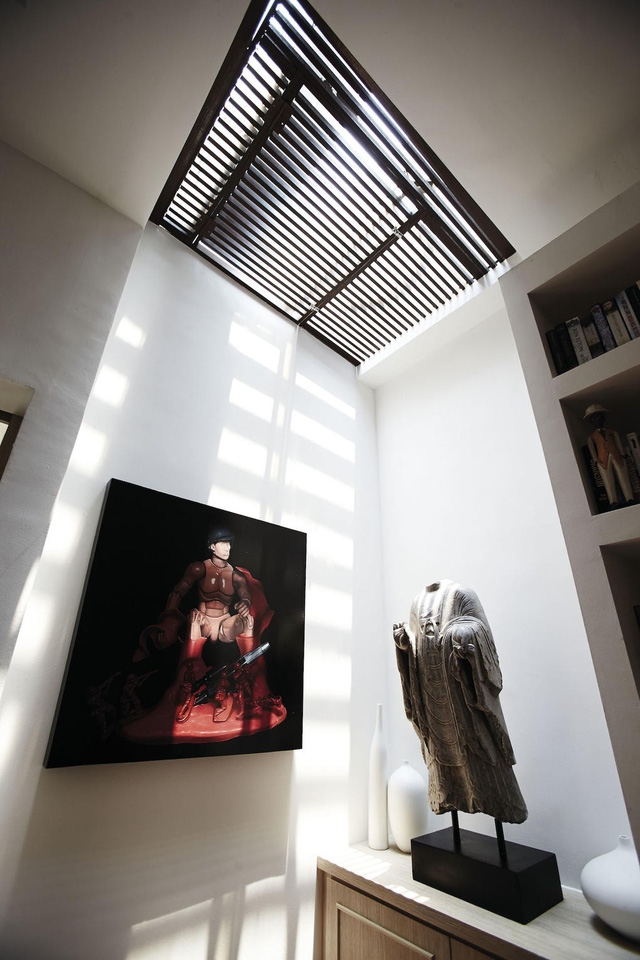 Căn hộ penthouse phủ kín bởi các tác phẩm nghệ thuật - Ảnh 8.