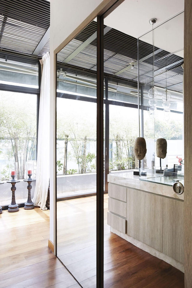 Căn hộ penthouse phủ kín bởi các tác phẩm nghệ thuật - Ảnh 10.