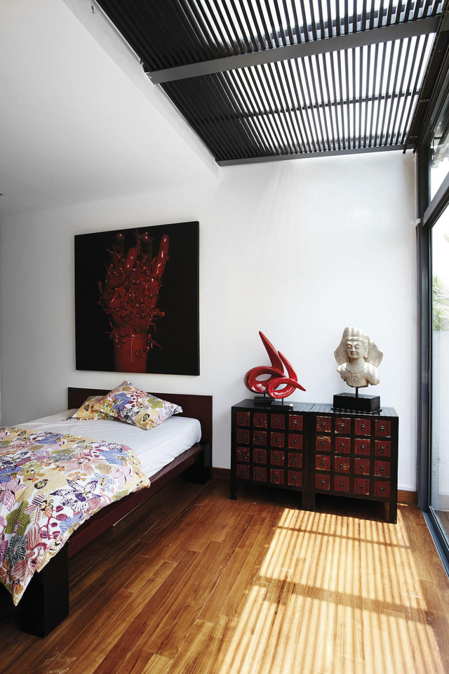 Căn hộ penthouse phủ kín bởi các tác phẩm nghệ thuật - Ảnh 11.