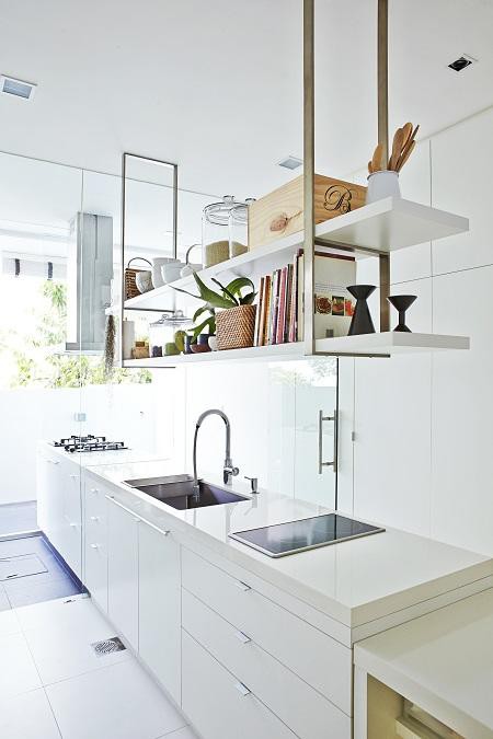 7 kệ treo độc đáo cho căn bếp mở - Ảnh 3.