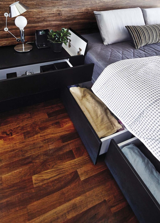 Căn hộ nhỏ đơn sắc và nhiều hoài niệm - Ảnh 7.