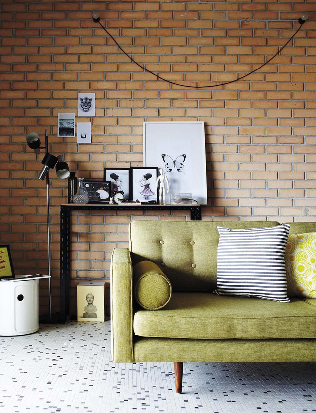 Ngôi nhà 2 tầng nhỏ xinh mang phong cách retro - Ảnh 2.