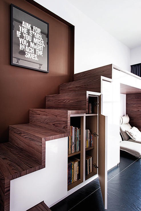 Nên làm gì để tận dụng khoảng trống dưới cầu thang? - Ảnh 6.