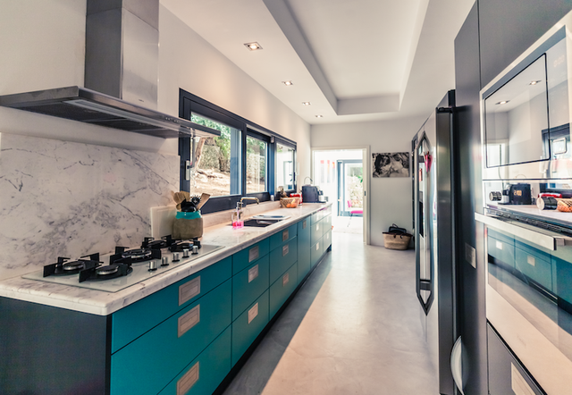 Ngôi nhà sắc màu mang phong cách thập niên 60 - Ảnh 5.