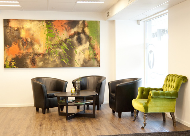 4 nguyên tắc để trưng bày tranh nghệ thuật trong nhà - Ảnh 4.