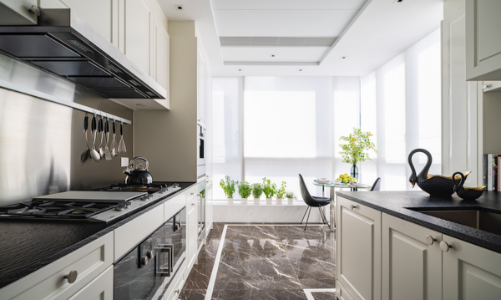 8 căn bếp lựa chọn gạch ốp hoàn hảo