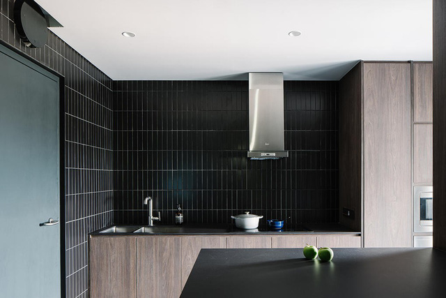 8 căn bếp lựa chọn gạch ốp hoàn hảo - Ảnh 5.