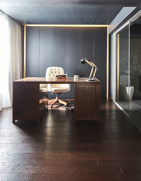 Căn hộ trầm tĩnh với nội thất gỗ sẫm màu - Ảnh 10.