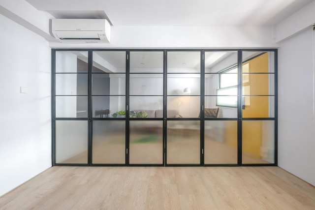 Căn hộ nhỏ tiện nghi và tinh tế sau khi cải tạo - Ảnh 6.