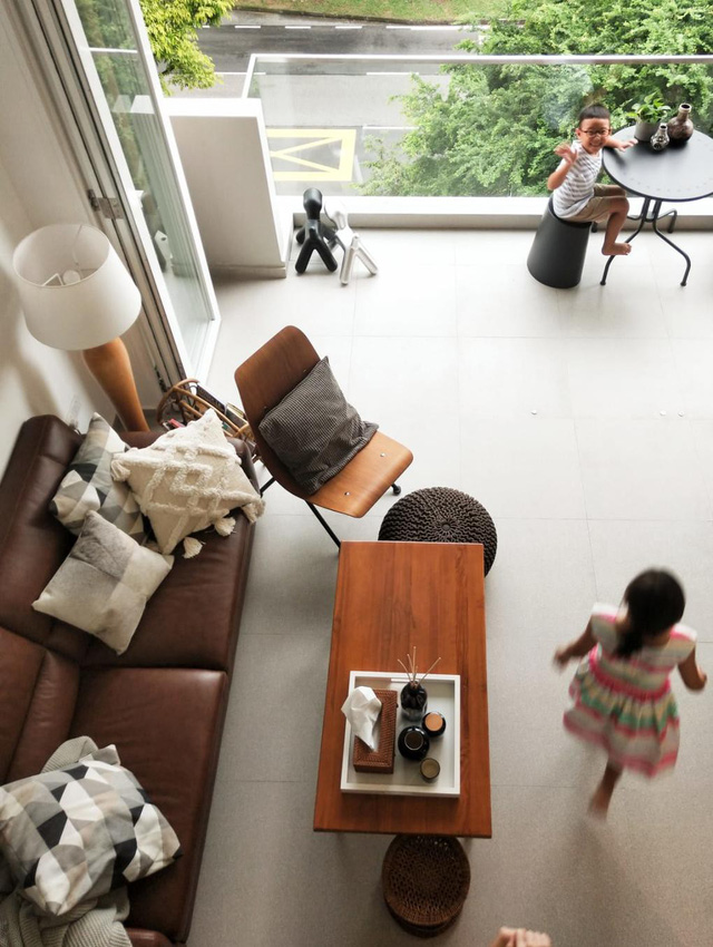 Căn hộ duplex phong cách hiện đại giữa thế kỷ - Ảnh 1.