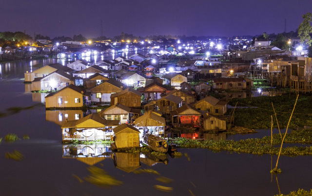 Thăm làng bè Châu Đốc mùa nước nổi - Ảnh 9.