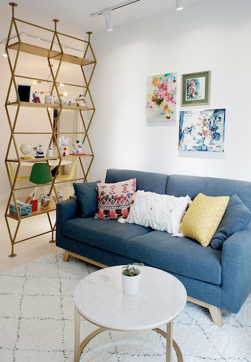 Căn hộ với những mảng tường độc đáo - Ảnh 2.